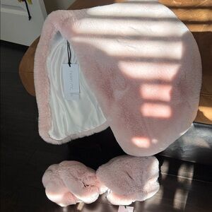 Cozy Pink Fur Hood and Mittens Set for Kids